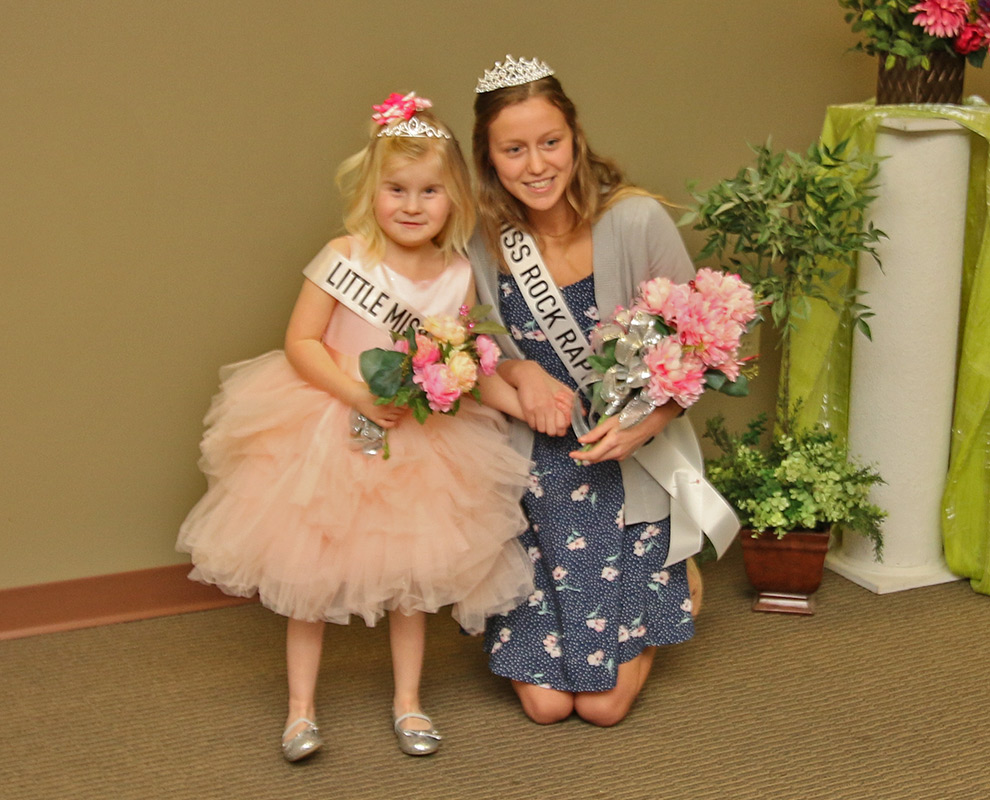 Miss and Little Miss Rock Rapids