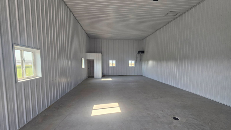 rr places business 721 03 1920x1080 1 768x432