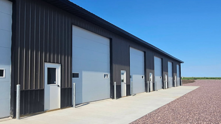 rr places business 721 05 1920x1080 1 768x432