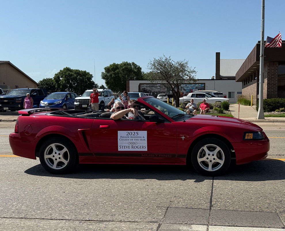 rr-post-posts-2025-hd2025-parade3-990x800